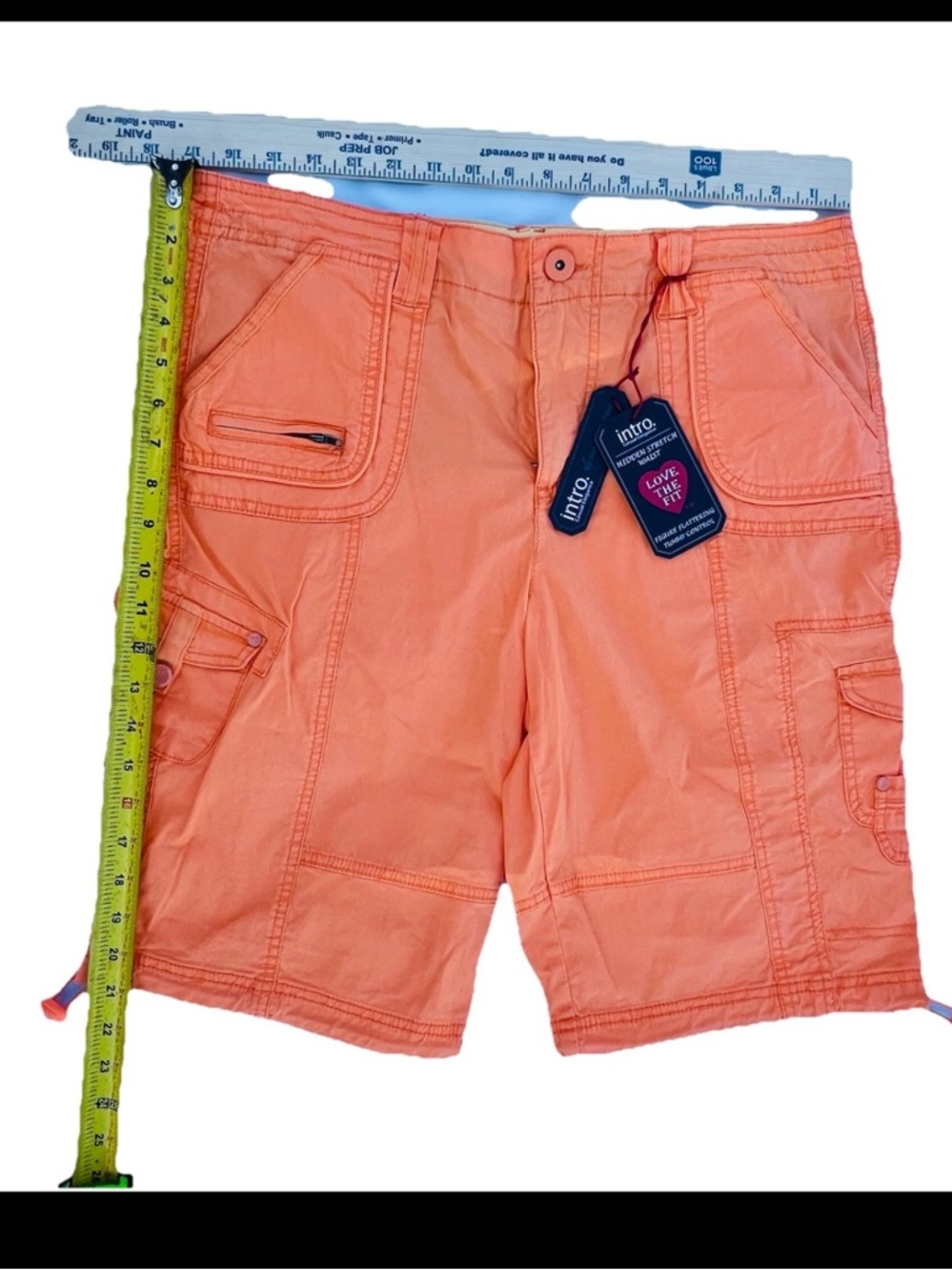 intro. Women's Coral Cargo Shorts